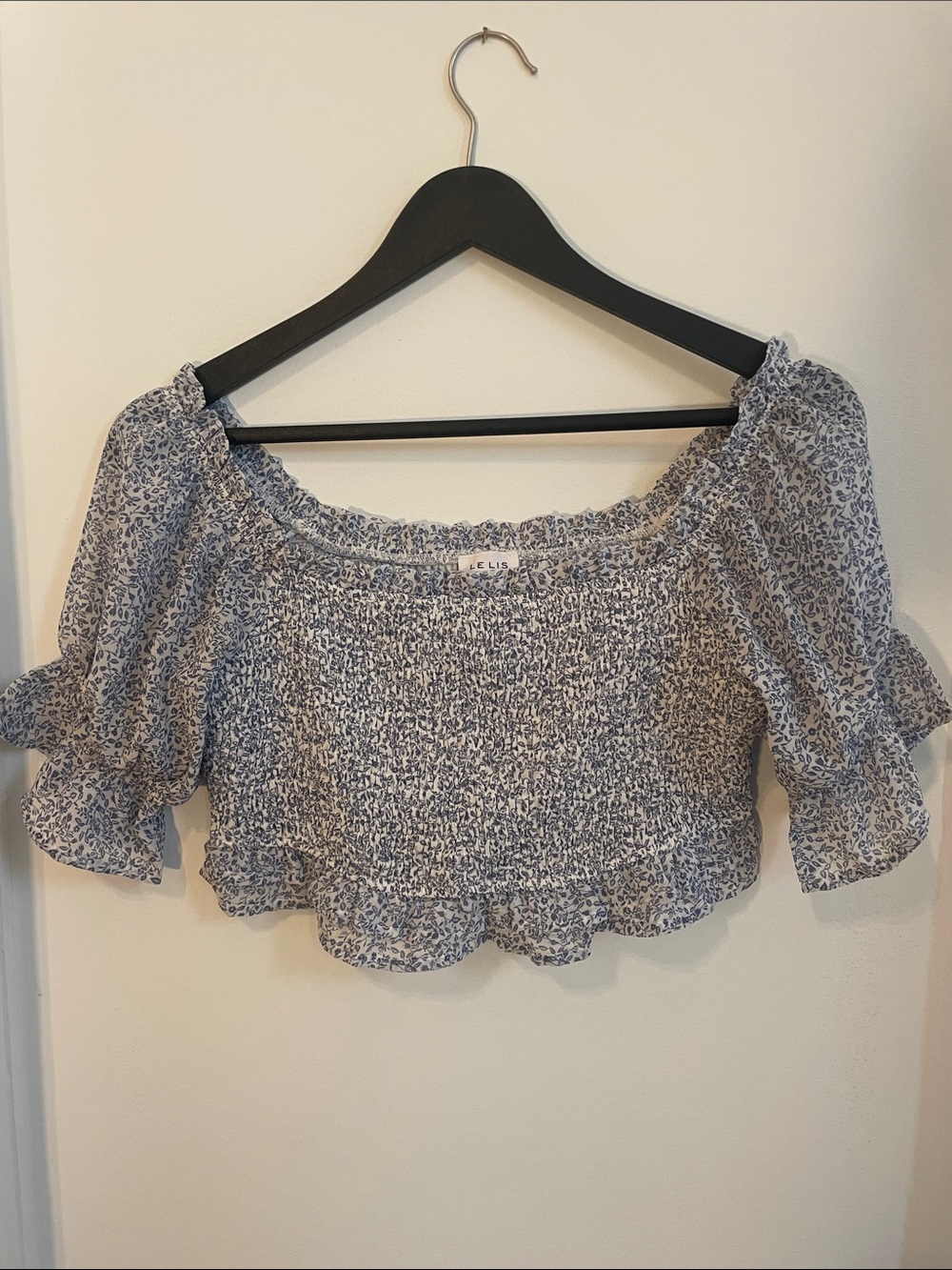 Le Lis Blue Floral Smocked Crop Top Puff Sleeve Cottagecore Blouse Size Medium
